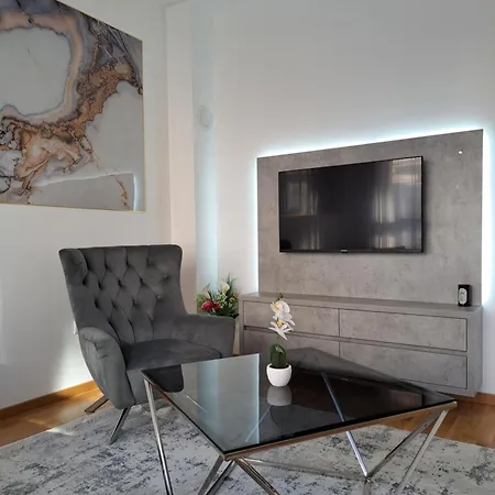 아파트 Luxury Kod Kafeterije 5 I Wabi Sabi 바냐루카