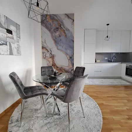 Appartement Luxury Kod Kafeterije 5 I Wabi Sabi